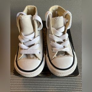 Baby/toddler converse high tops size 4